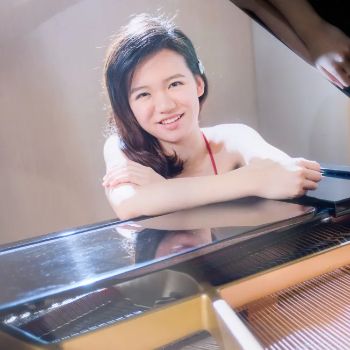 Victoria Wong, pianist